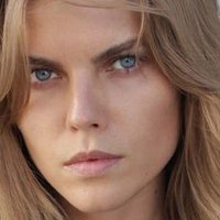 Maryna Linchuk Çıplak