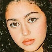 Maya Abdallah Çıplak