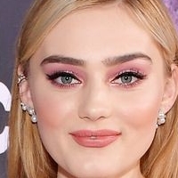 Meg Donnelly Çıplak