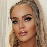 Mega Clarke Çıplak