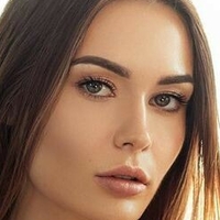 Megan Desaever Çıplak