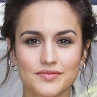 Megan Montaner Çıplak