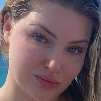 Melina Cherry Çıplak