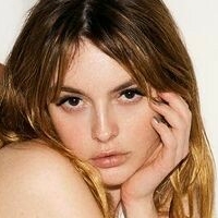 Melis Sezen Çıplak