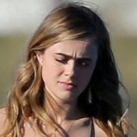 Melissa Roxburgh Çıplak