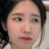 Mena Noona Çıplak