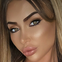Mia Middleton Çıplak