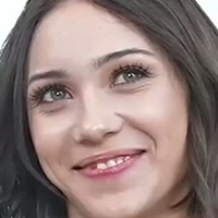 Mia River Çıplak