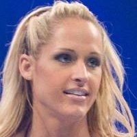 Michelle McCool Çıplak