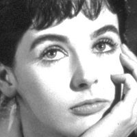 Millie Perkins Çıplak