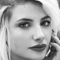 Miriam Giovanelli Çıplak