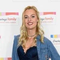 Miriam Hoeller Çıplak