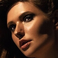 Miroslava Ladovir Çıplak