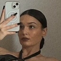Miss Behave Çıplak