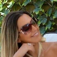 Miss V Çıplak
