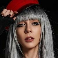 mjanette Çıplak