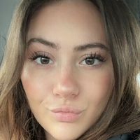 Molly E Çıplak