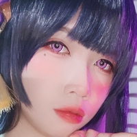 Momoko.xoxo Çıplak