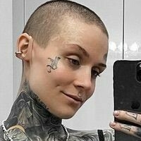Monami Frost Çıplak