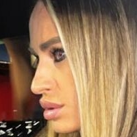 Monik Star Çıplak