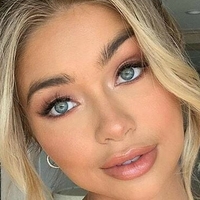 Morgan Avery Çıplak