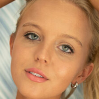 Morgan Cryer Çıplak