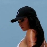 Mzdanalee Çıplak