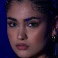 Naaz Torbati Çıplak