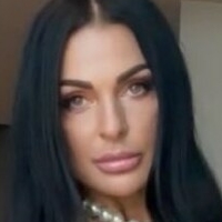 Nadine Kerastas Çıplak