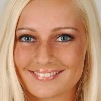 Nadine Linde Çıplak