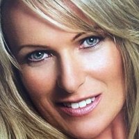 Nadine Tschanz Çıplak
