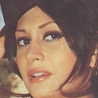 Nahed Yousri Çıplak