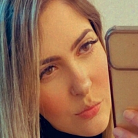 Nahzinhaa Çıplak