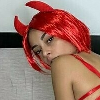 Naomi Vignomi Çıplak
