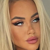 Natalie Rihova Çıplak