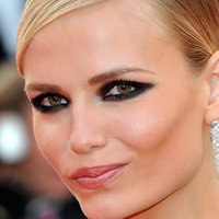 Natasha Poly Çıplak