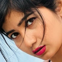 Neha Singh Çıplak