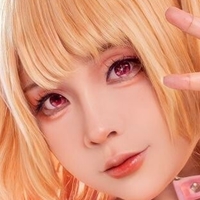Neko Momo Çıplak