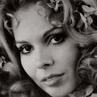 Nélida Lobato Çıplak