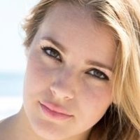 Nevena Jablanovic Çıplak