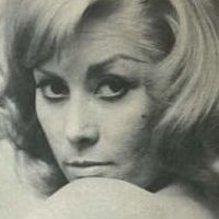 Nicole Debonne Çıplak