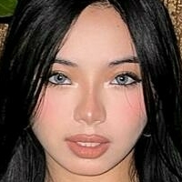 Nikka Rivero Çıplak
