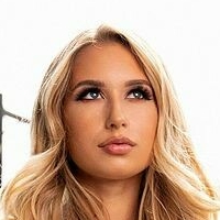 Nikki Sullivan Çıplak