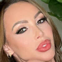 nikkibenz Çıplak