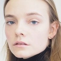 Nimue Smit Çıplak
