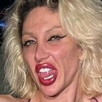 Nina Coxxx Çıplak