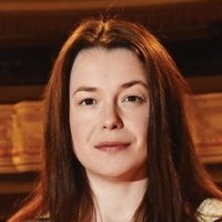 Nina Ivanišin Çıplak