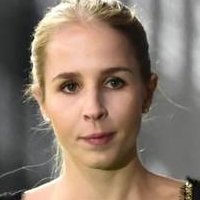 Nina Neuer Çıplak