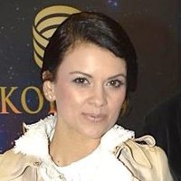 Nina Osenar Çıplak