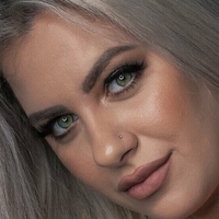 Nina Phoenix Çıplak